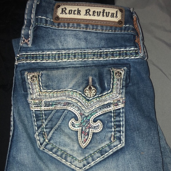 Jeans - Picture 1 of 5